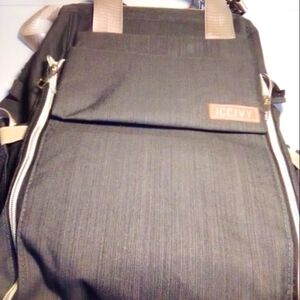 Ice ivy Diaper Bag With Multiple Storage. New No Tag